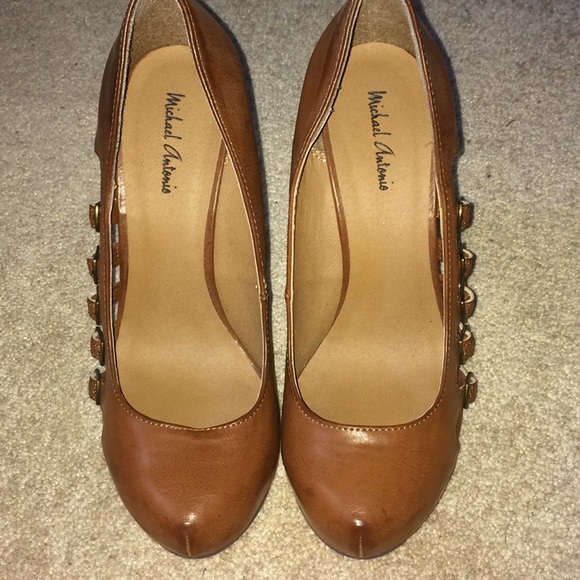 PREOWNED MICHAEL ANTONIO TOBACCO COLOR PUMPS - Picture 1 of 6